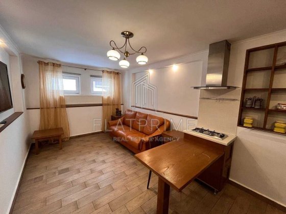 Продаж частини будинку (цокольний поверх як квартира), метро Славутич Гнідин