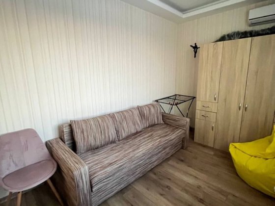 Продам двокімнатну квартиру з ремонтом. Без комісії. Центр міста. Гореничі