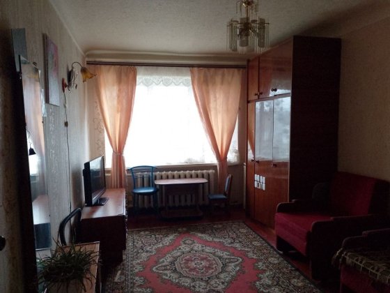 Продається однокімнатна квартира в самому центрі міста Тараша Тараща