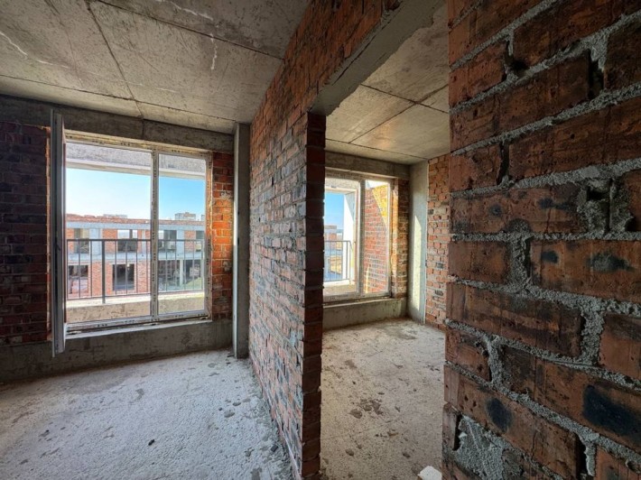 Продаж апартаментів,під інвестицію!690$ за метр.1кім+студія+балкон - фото 1