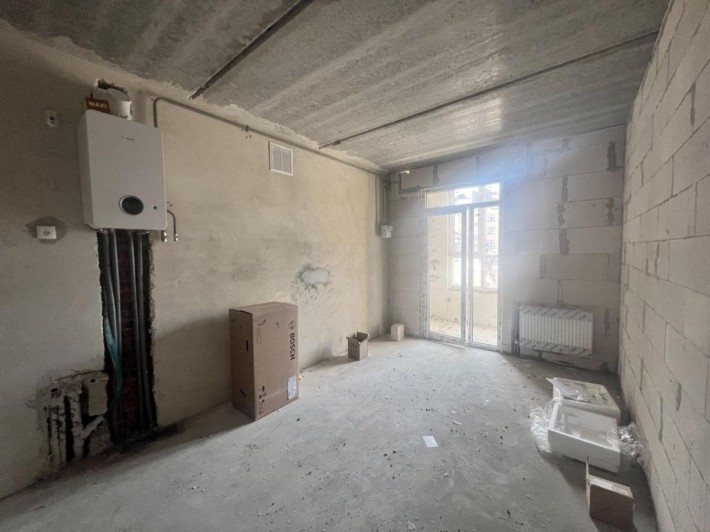 Продаж 2-кім. квартири 75 м.кв з правом власності Франківський район - фото 1