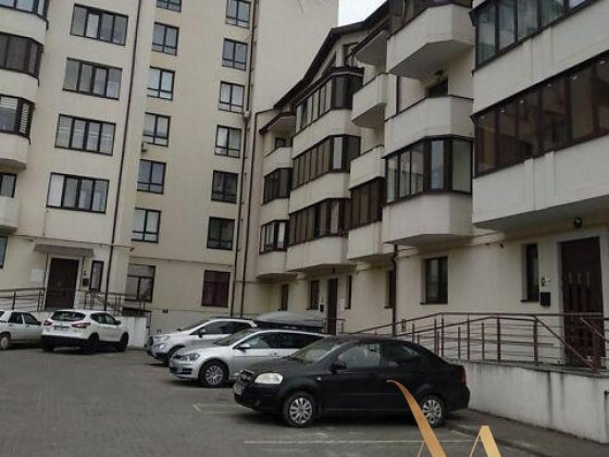 Двокімнатна квартира в зданому будинку в центрі Винник Винники