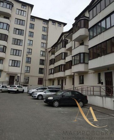 Двокімнатна квартира в зданому будинку в центрі Винник - фото 1