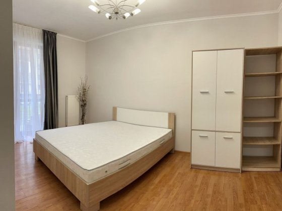 Продається світла двокімнатна квартира Зимняя Вода