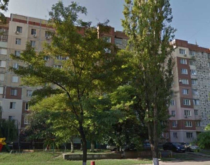 Двокімнатна чешка на Таїрова. 3й поверх. Газ. Другий ряд будинків. - фото 1