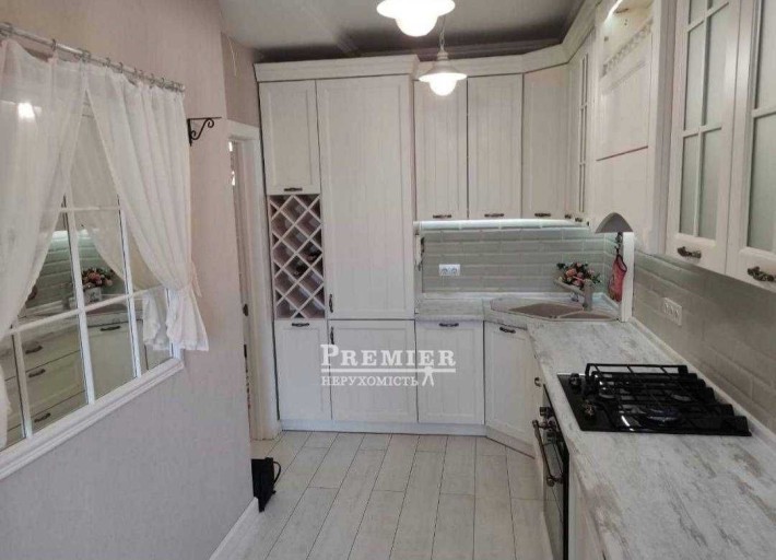 2 комнатная квартира 52 м2 Новый дом Ремонт Район Светлого Совиньона - фото 1