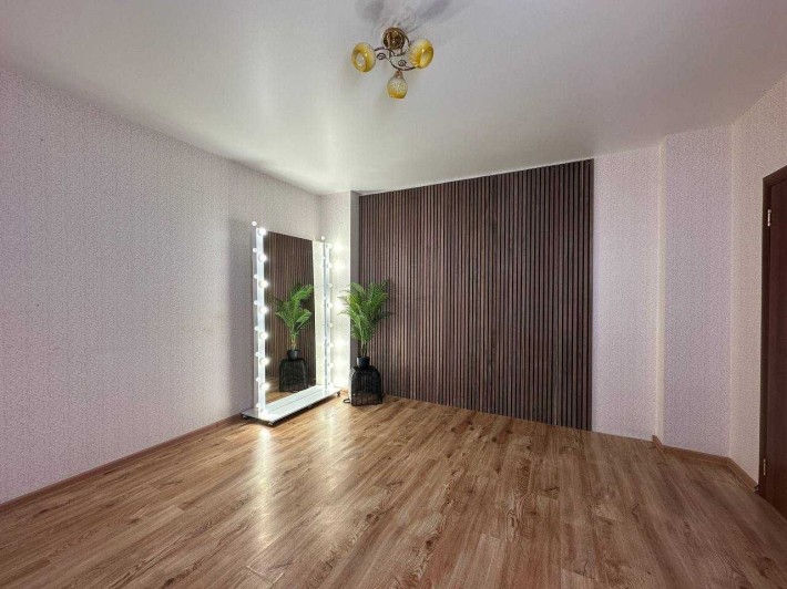 Продам 2комн квартиру ул.Европейская 7 Небо Євідновлення, Евидновлення - фото 1