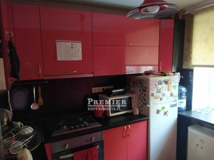 У продажу 3 кімн. квартира у смт. Великодолинське - фото 1