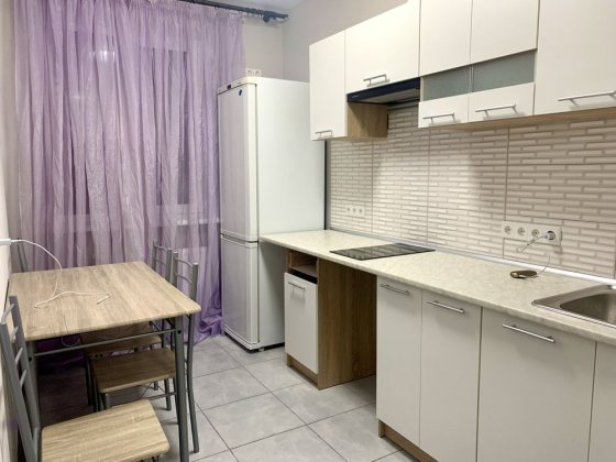 Продам СВОЮ однокімнатну квартиру біля моря. Крижанівка