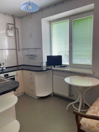 Двухкомнатная квартира с ремонтом и видом на море - фото 1