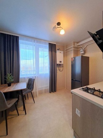 Новая 1к. квартира с мебелью и техникой ЖК 7 НЕБО - фото 1