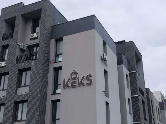 ЖК Кекс невеличка гарна студія з двома вікнами Авангард