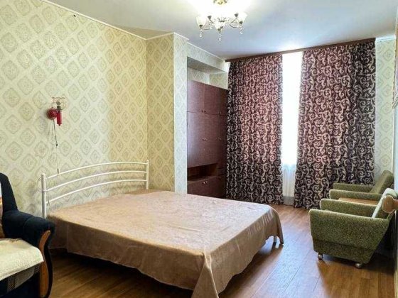 В продажу укомплектована 1-кімнатна  квартира  -  7 Небо Авангард