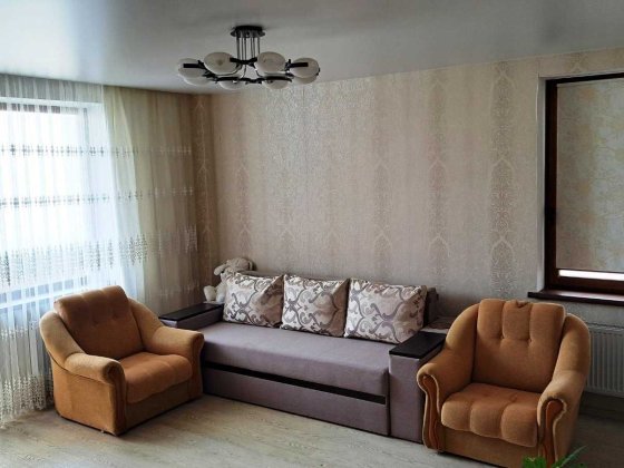 Просторная 1-комнатная квартира с ремонтом в ЖК «Суворовский-1» Крижанівка