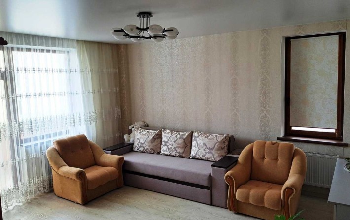 Просторная 1-комнатная квартира с ремонтом в ЖК «Суворовский-1» - фото 1