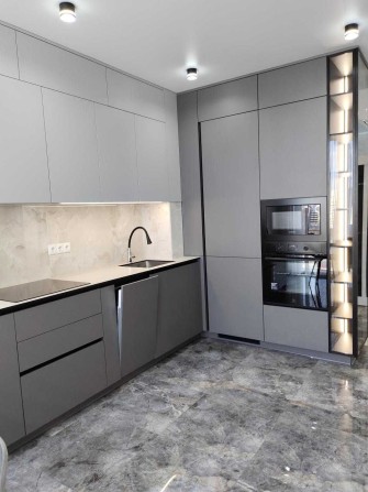 Красивая 2 комн.квартира возле моря ЖК Золотая эра с ремонтом - фото 1