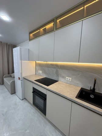 Продам 1 комнатная Акварель 8 на ул. Жемчужная с ремонтом - фото 1