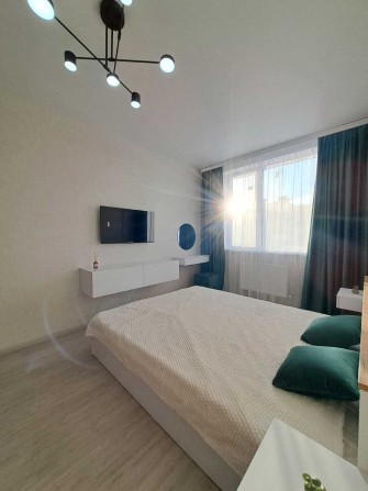 Новая 1к.квартира с мебелью и техникой ЖК 7 НЕБО - фото 1