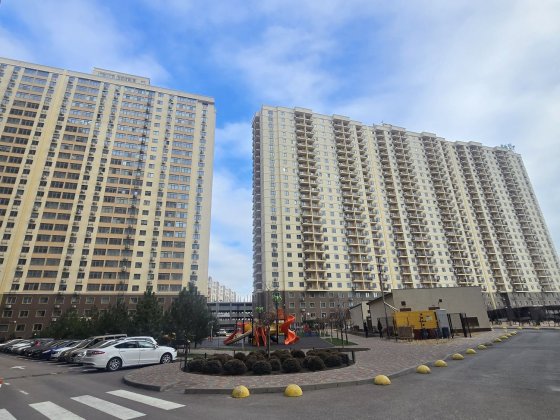 59 Жемчужина/Сахарова, Рассрочка, 1 комнатная квартира 45 кв.м. 3 этаж Крижанівка