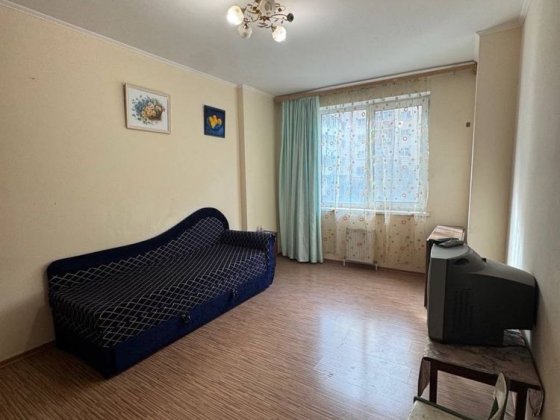 Радужный 2 этаж с хорошим ремонтом Лиманка