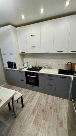 У продажу двокiмнатна квартира р-н  Розсошенці - фото 1