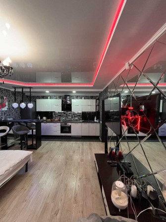 ПРОДАЖ, квартира-студія у м.Вараш. - фото 1