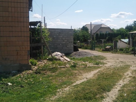 Продам приміщення в багато квартирному будинку Белая Криница