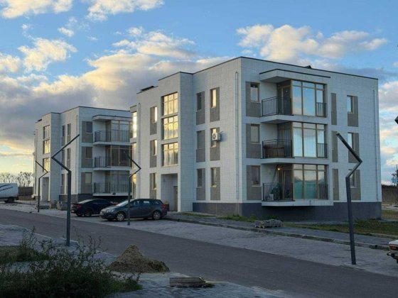 Продам класну 2к квартиру в хорошому будинку! Обаров