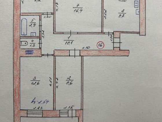 Продам 4-х кімнатну квартиру в центрі міста. Балаклея