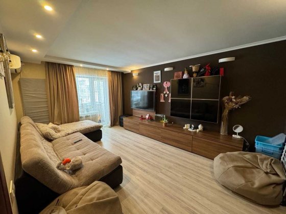 3к. квартира Слобода центр Червона Слобода