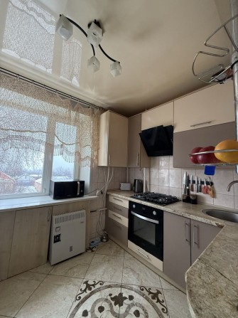 Двох кімнатна квартира в центрі міста - фото 1