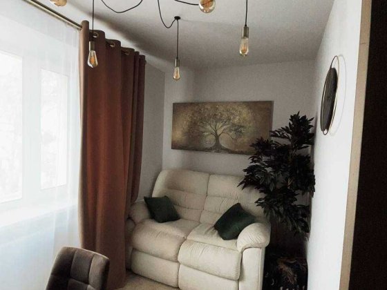 Продаж просторої квартири з якісним ремонтом. Працюєм по Держпрограмам Корсунь-Шевченковский