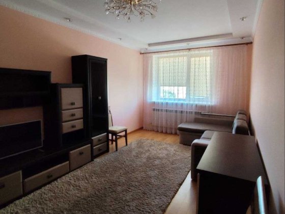 Простора 2-к квартира в обжитій новобудові поруч з Обласною лікарнею Івано-Франківськ