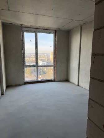 Продається видова 2-х кімнатна квартира - фото 1