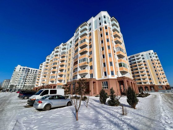 Готова трикімнатна квартира з індивідуальним газовим опаленням. Буча