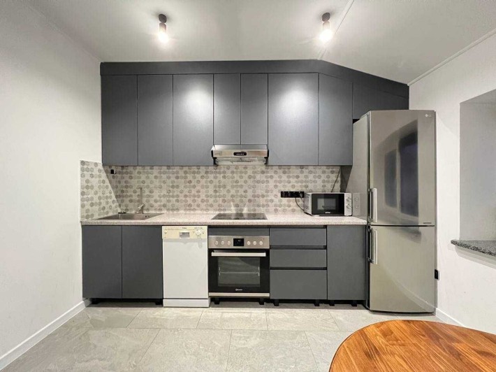 Продаж 4-кім квартири з ремонтом в обжитому будинку! - фото 1