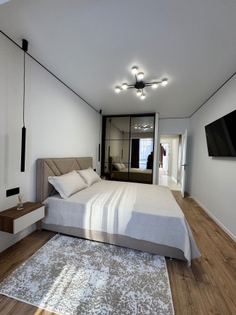 Продаж 2 кім квартири в Центрі з євроремонтом.Під програми  можна - фото 1