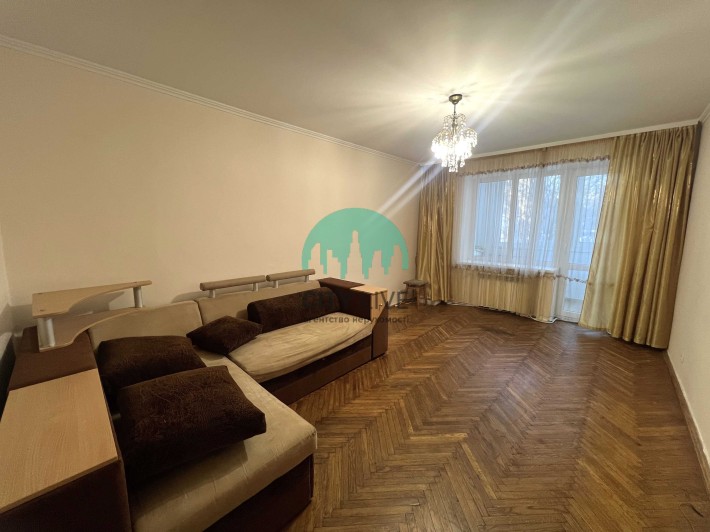 Продам 2 кімнатна з ремонтом вул. Хоткевича буд. 46.  (25) - фото 1