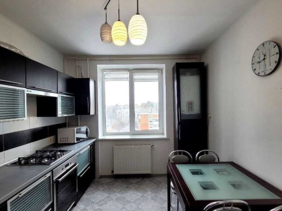 Продам 2 кім. квартиру з ремонтом по вул. Хіміків Івано-Франківськ