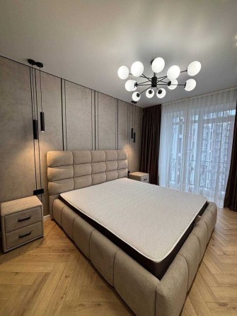 Продам круту 2-кімнатну квартиру в центрі! - фото 1