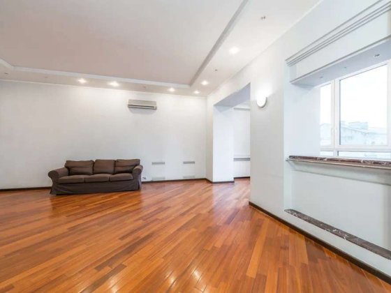 Продаж 4-к квартири вул. Володимирська 78 Киев