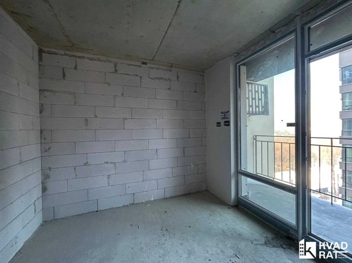 Вигідна однокімнатна квартира з балконом готова до ремонту - фото 1