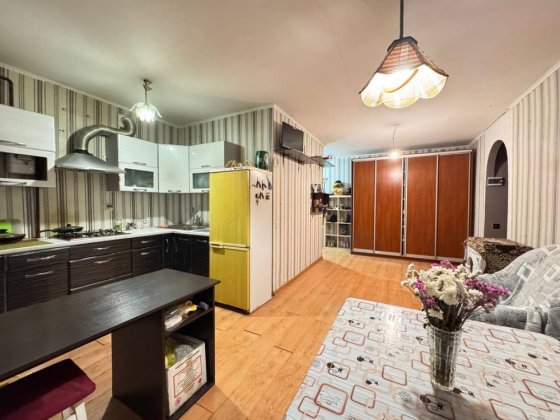 Продам. Двокімната 66м2. Новий будинок Буча