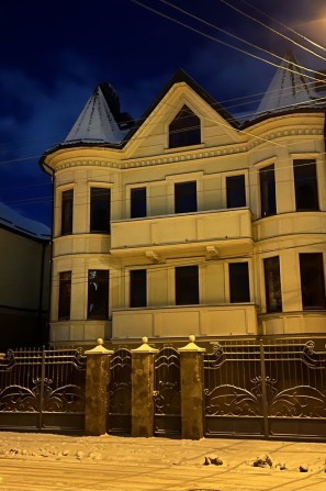 ТЕРМІНОВО, власник  VIP Апартаменти - фото 1