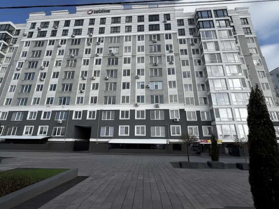 Квартира без ремонту з газом в заселеному ЖК Буча