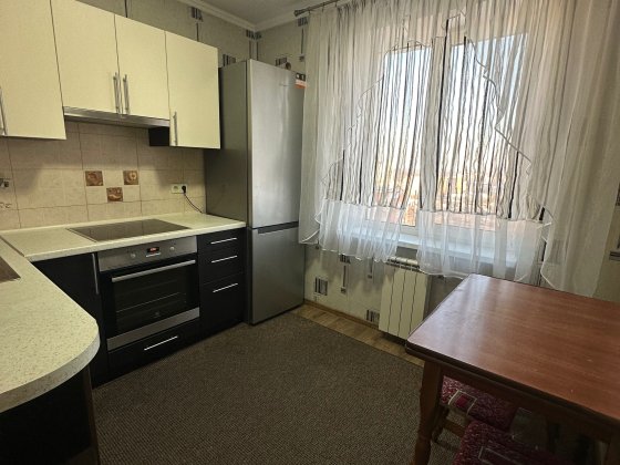 Продам 1-но кімнатну квартиру по вул.Грушевського Бровары