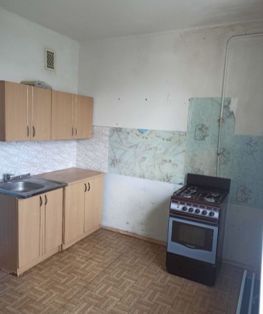 Продаж 3-кв 72,5 кв.м  р-н 5 школи вул. Момота  ( лічильник тепла ) - фото 1