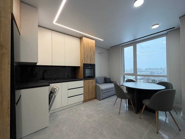 Стильна 1кім квартира поруч Veles Mall - фото 1