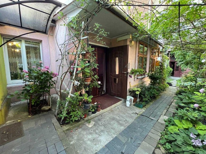 Продаж 2 кім. кв., вул.  Січ. Стрільців, центр міста - фото 1