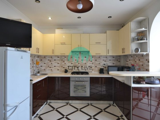 Продаж 3-кімнатної квартири в Пасічній (38) Івано-Франківськ